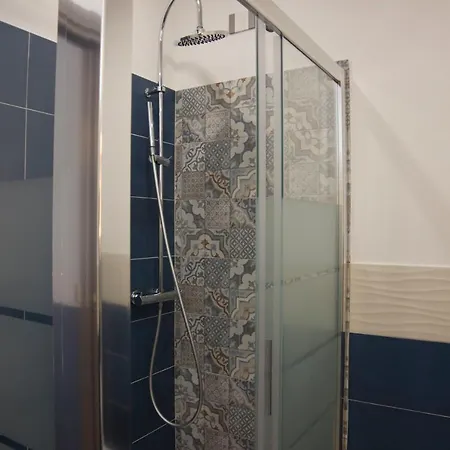 Gæstehus Shardan 3*